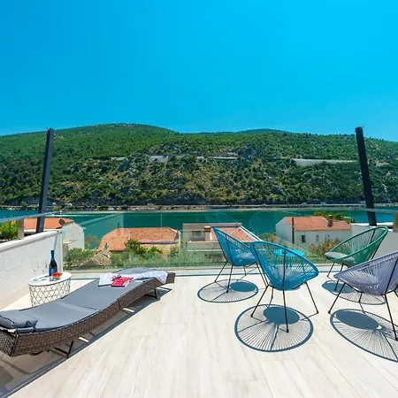 ヴィラ Lu Sea View & *