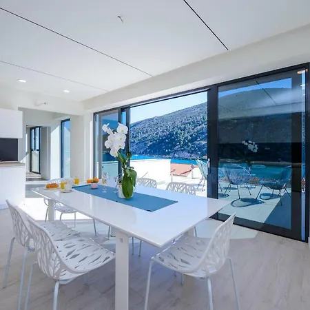 ヴィラ Lu Sea View &