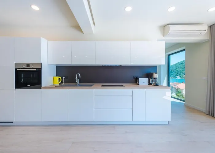 Willa Lu Sea View &